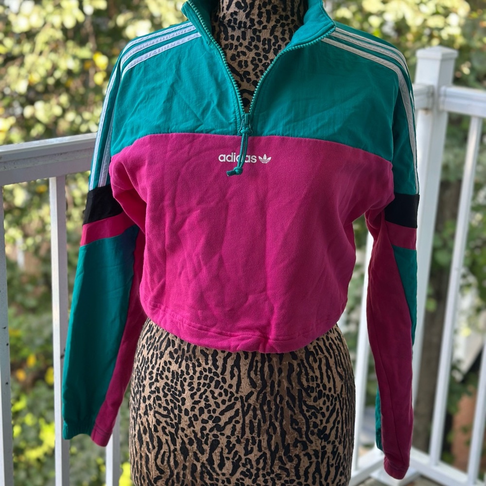 Adidas Teal and Pink Cropped Sweatshirt - Picture 7 of 10